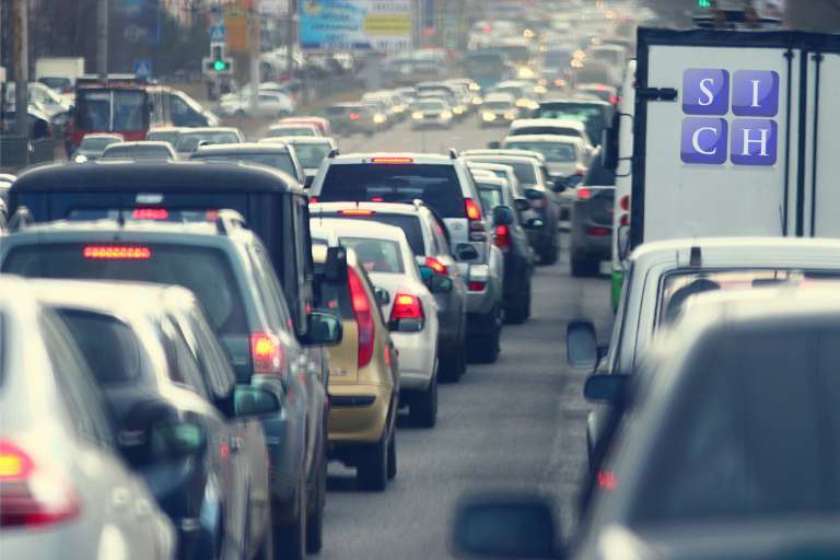Toilet anxiety about traffic jams 768x512 fear of needing the toilet in traffic can be very powerful